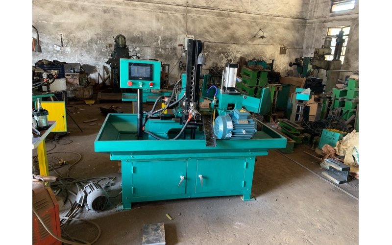 如何解決全自動(dòng)儀表車(chē)床的刀具磨損問(wèn)題？